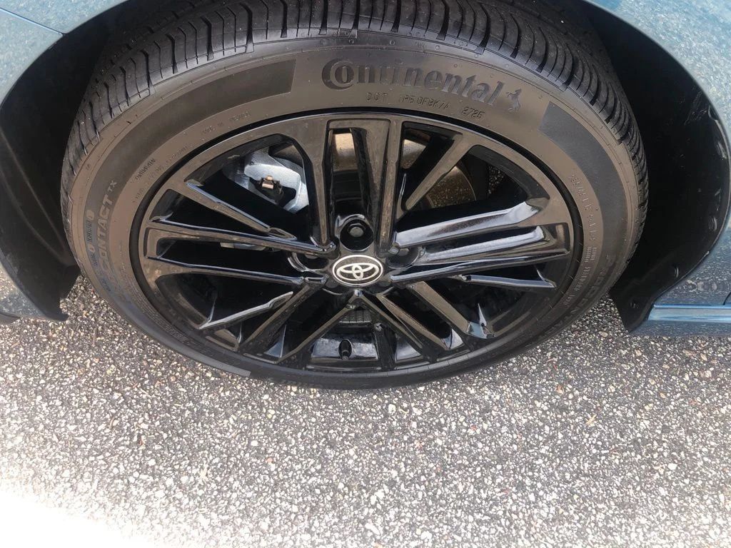 Used 2025  Toyota SE image 20