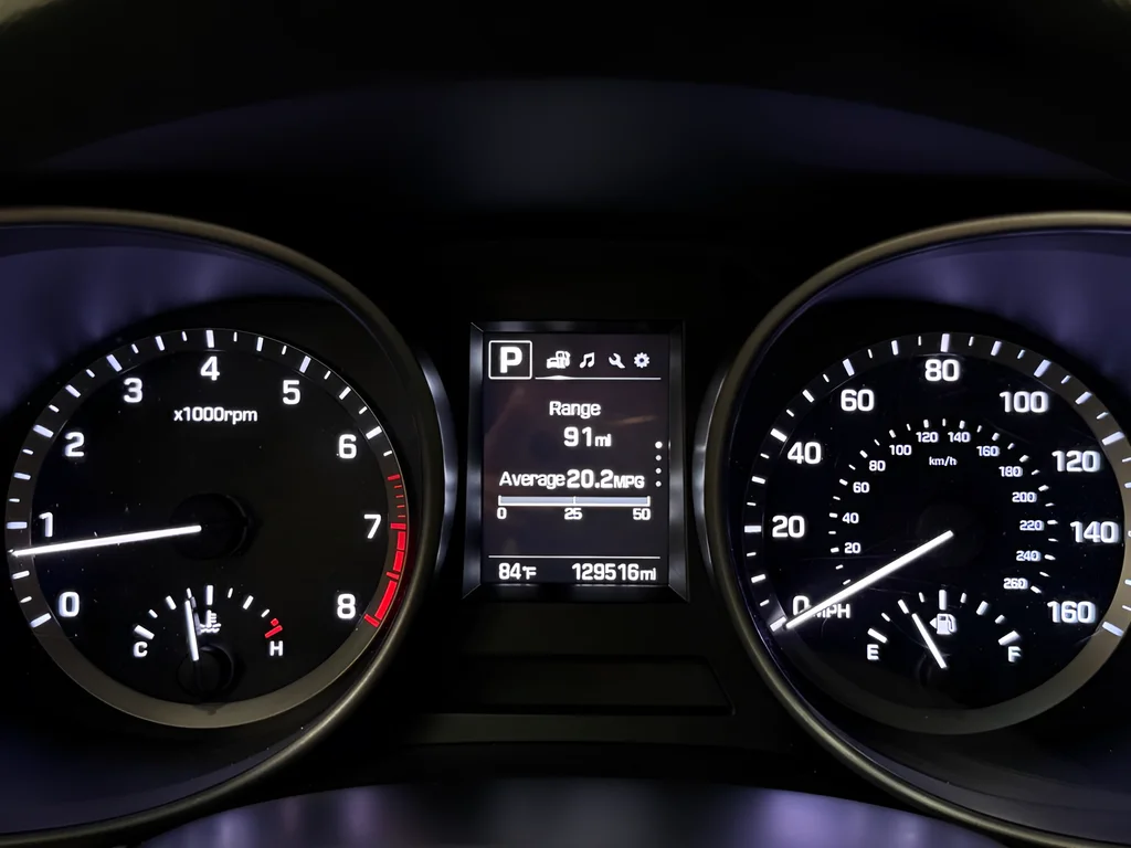 Used 2018 Gray Hyundai 2.4 Base image 23