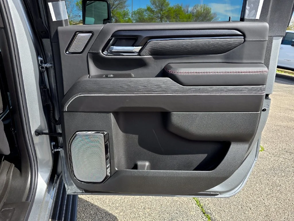 2026 GMC Sierra 2500HD AT4X - Photo 31
