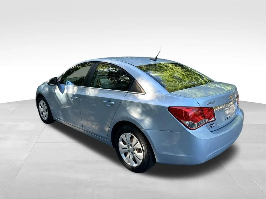 Used 2012 Blue Chevrolet LS image 3