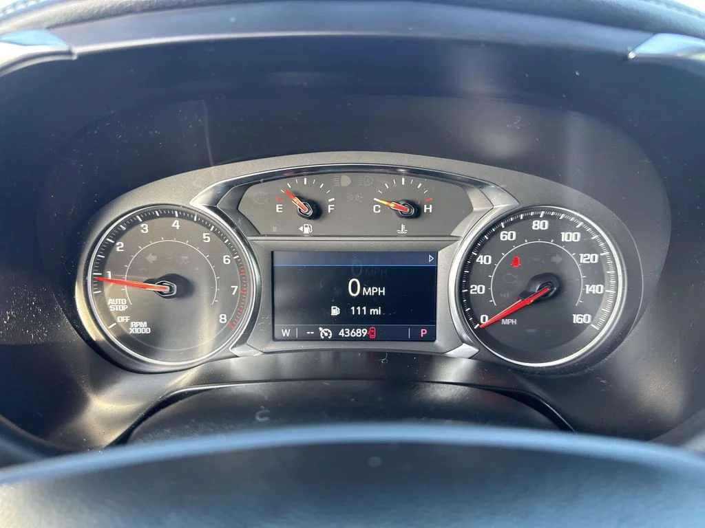 Used 2023 White Chevrolet LT image 15