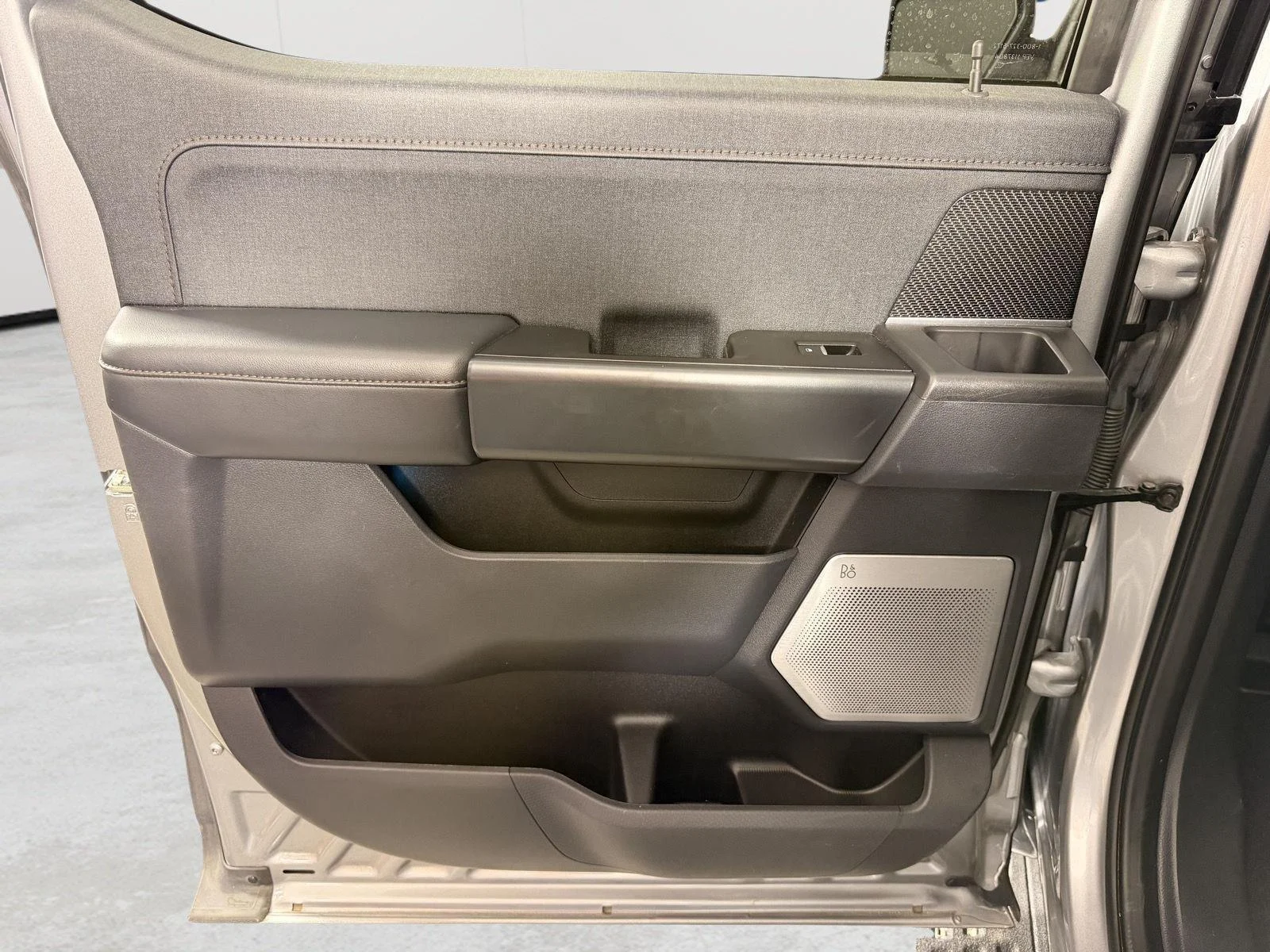 2023 Ford F-150 Raptor - Photo 19