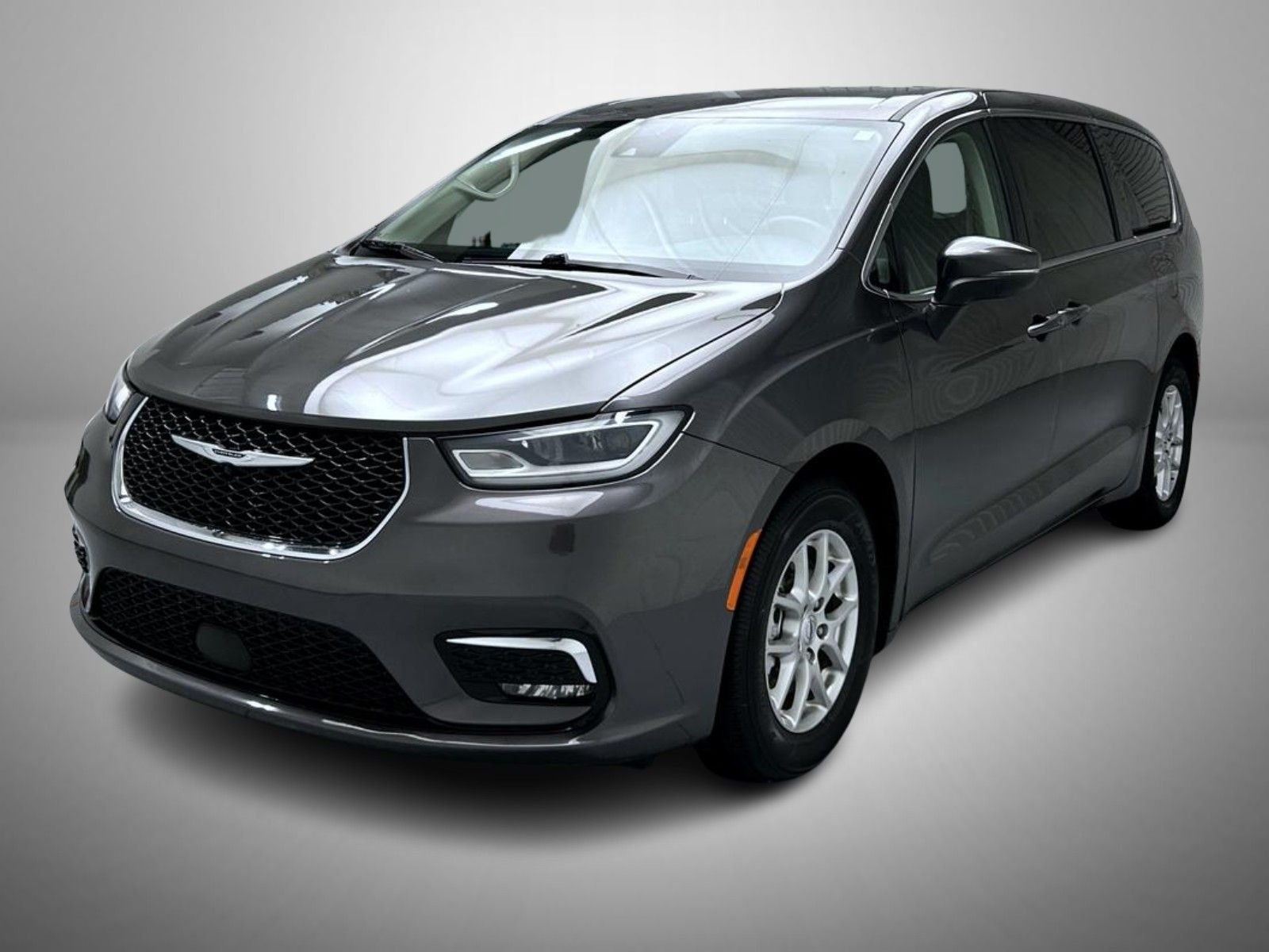 Used 2023 Gray Chrysler Touring L image 1