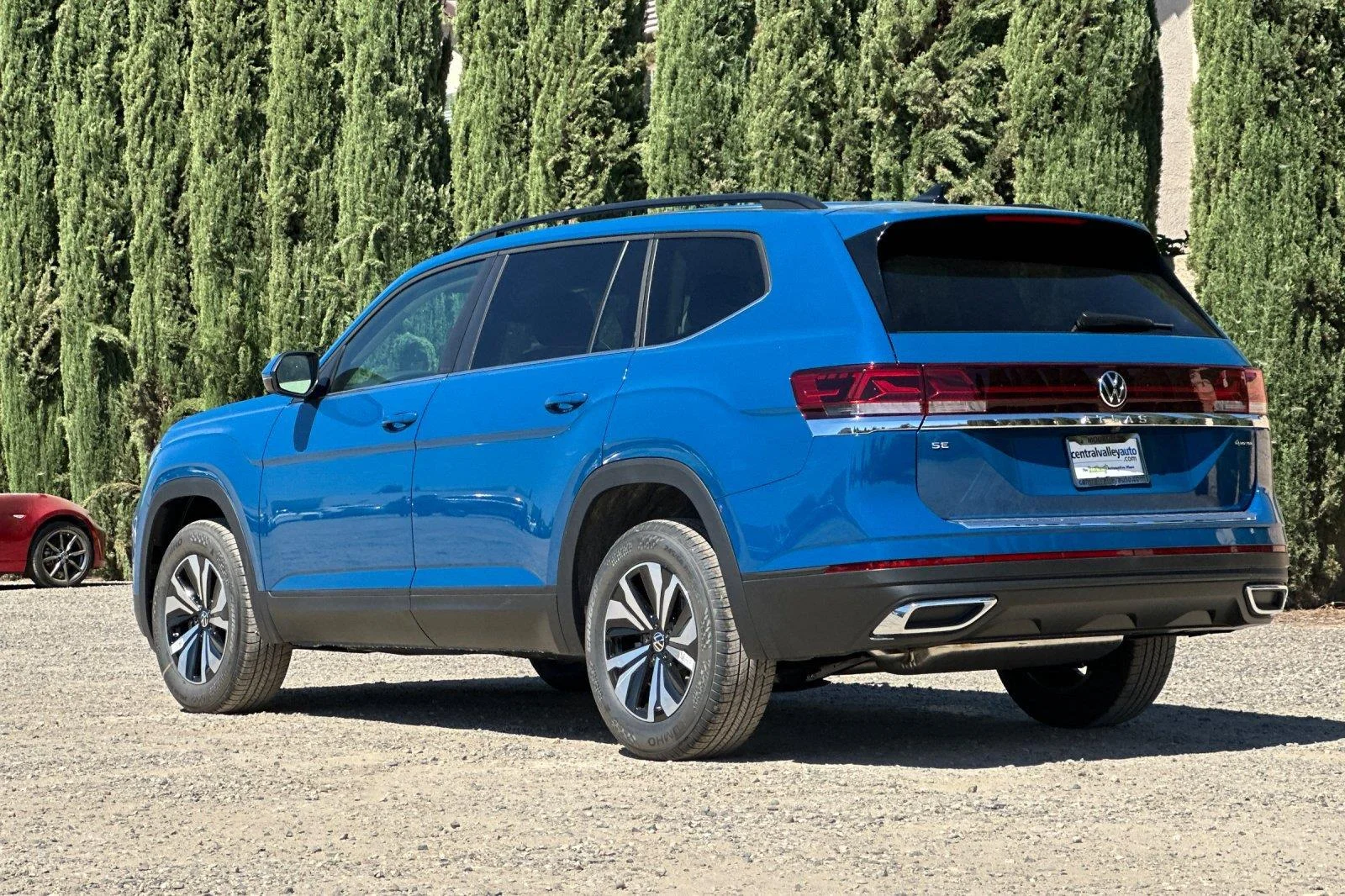 New 2026 Mountain Lake Blue Metallic Volkswagen 2.0T SE image 6