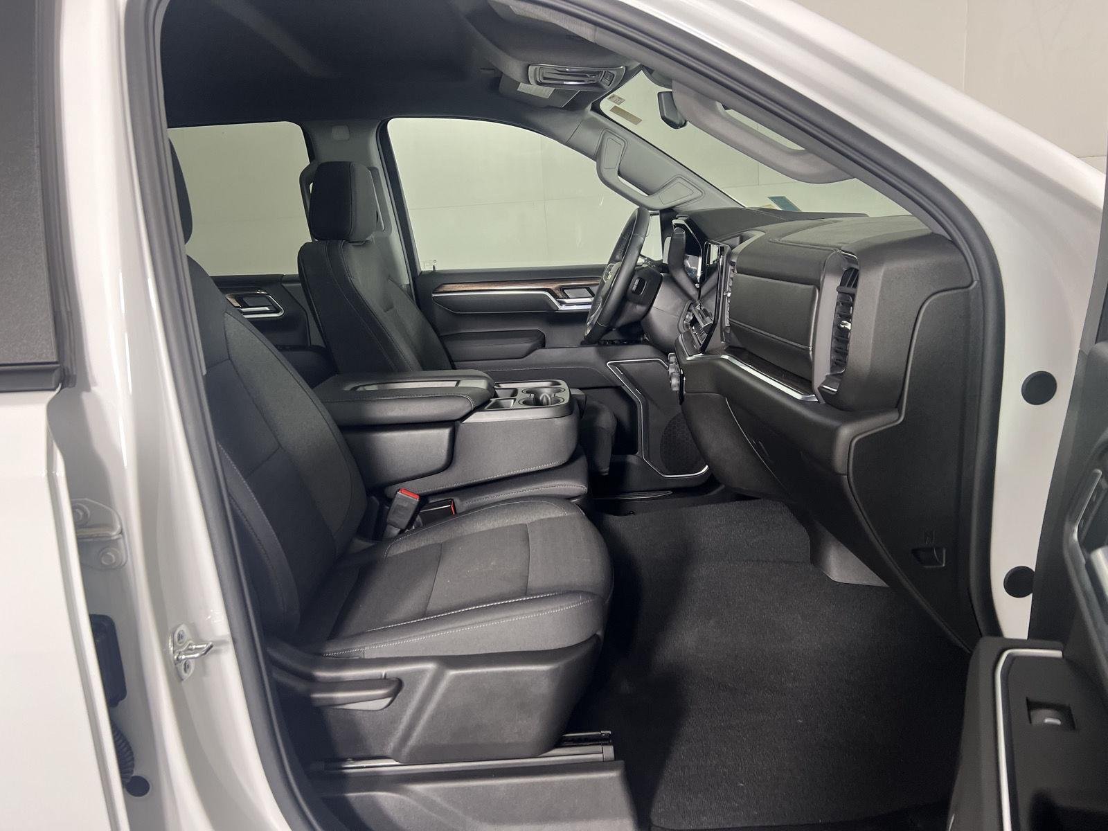 Used 2026 Summit White Chevrolet LT (2FL) image 8