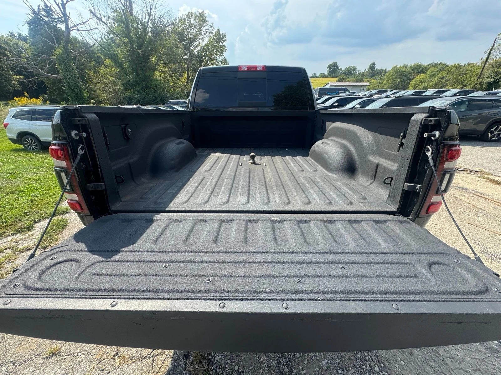 Used 2022 Black Ram Laramie image 30