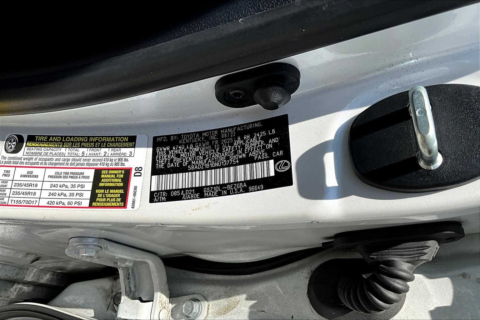 Used 2022 Eminent White Pearl Lexus  image 37