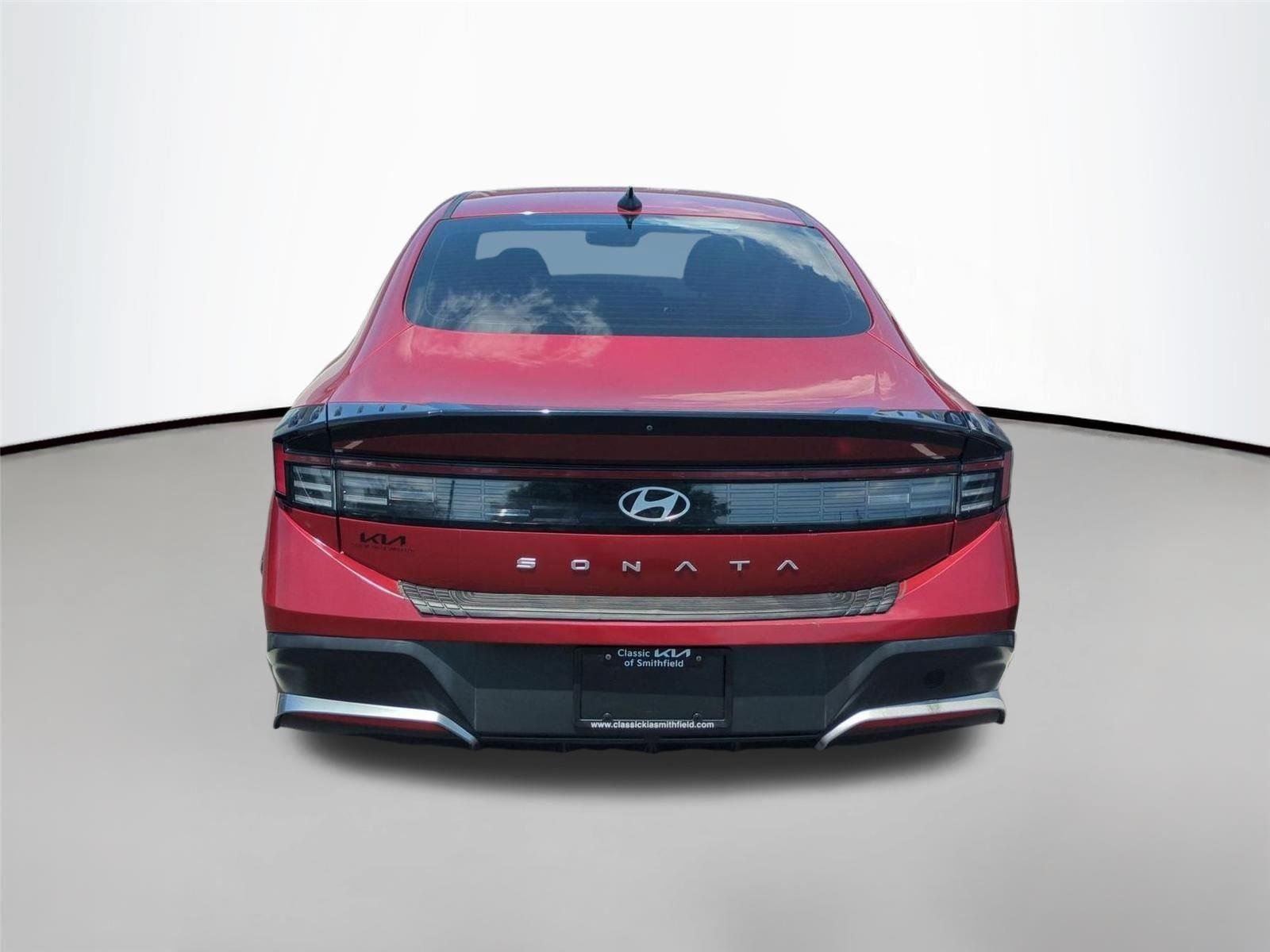 Used 2024 Ultimate red Hyundai SEL image 15