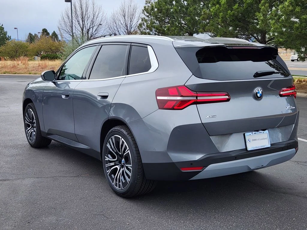 New 2026 Skyscraper Grey Metallic BMW 30 xDrive image 3