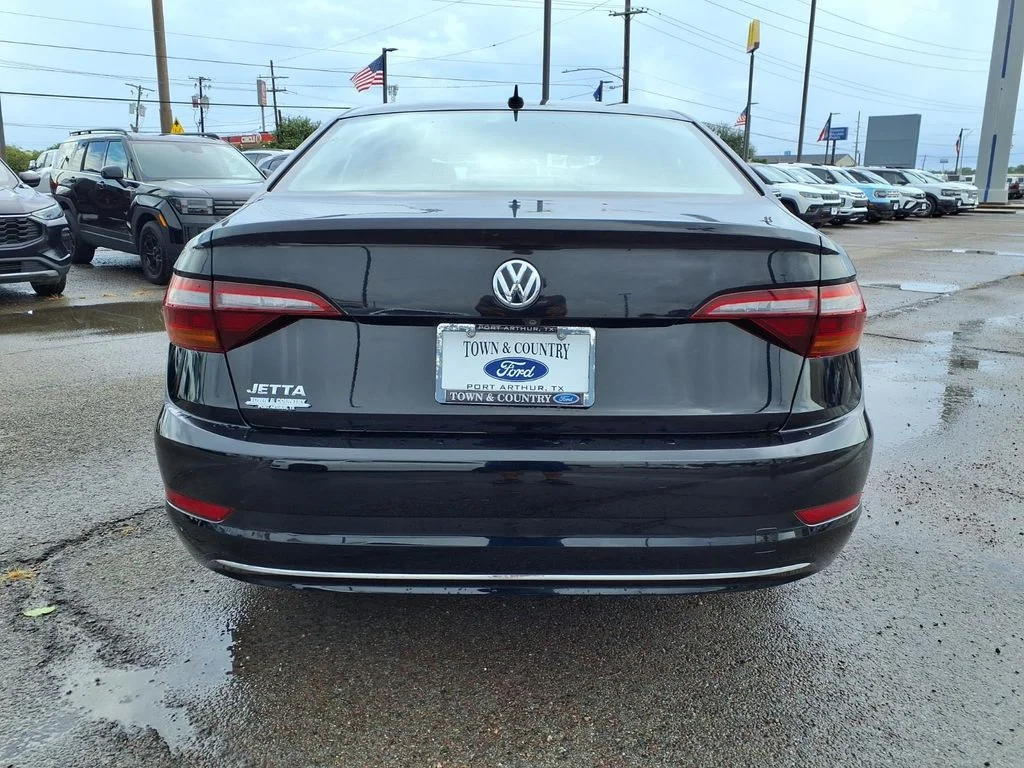 Used 2019 Black Volkswagen  image 21