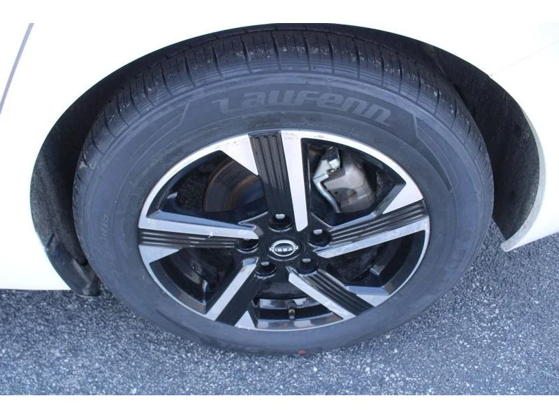 Used 2024 Fresh Powder Nissan SV image 8