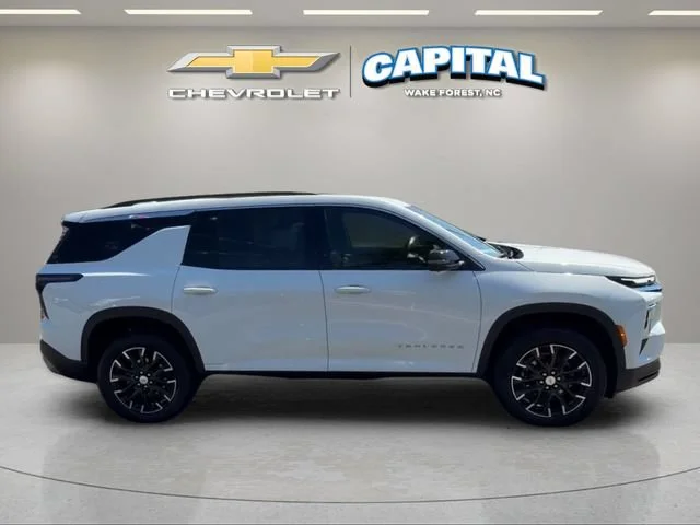 Used 2026 Summit White Chevrolet LT image 6