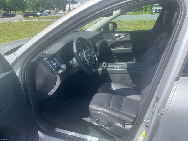 Used 2024 Silver Volvo Core Dark Theme image 7