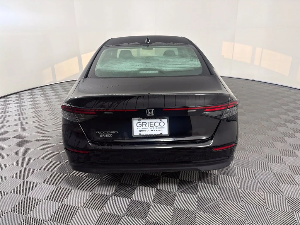 Used 2024 Crystal Black Pearl Honda EX image 6