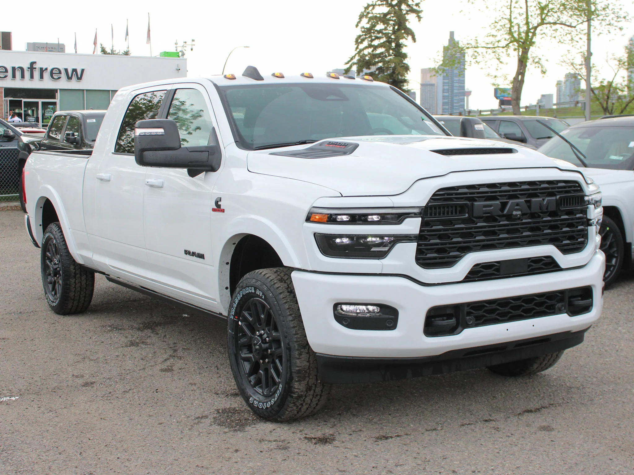 New 2026 White RAM Limited* image 8