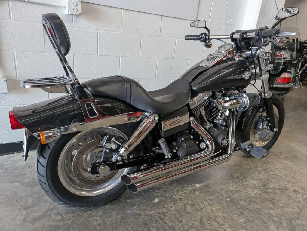 Used 2008 GRAY Harley-Davidson® FXDF - Fat Bob image 8