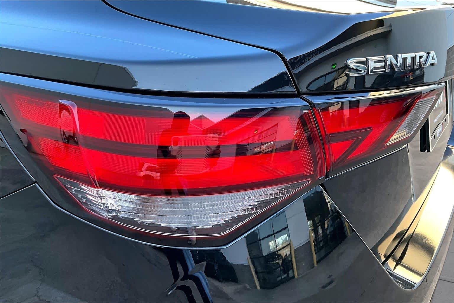 Used 2025 Super Black Nissan SV image 27