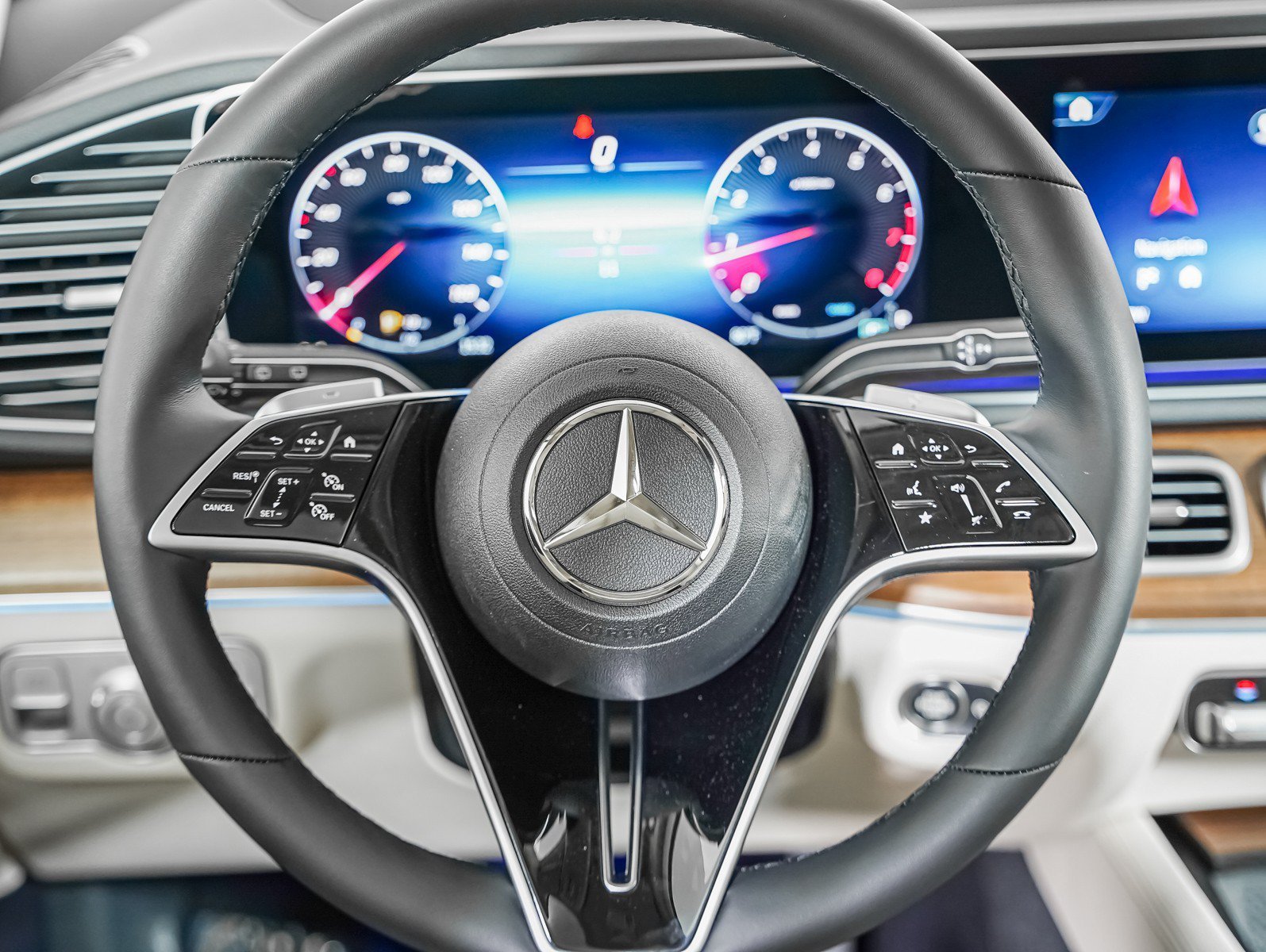 New 2026 Polar White Mercedes-Benz GLE 350 image 15