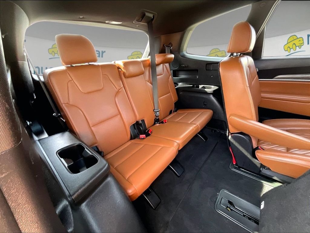 Used 2024 Green Kia EX X-Line image 17