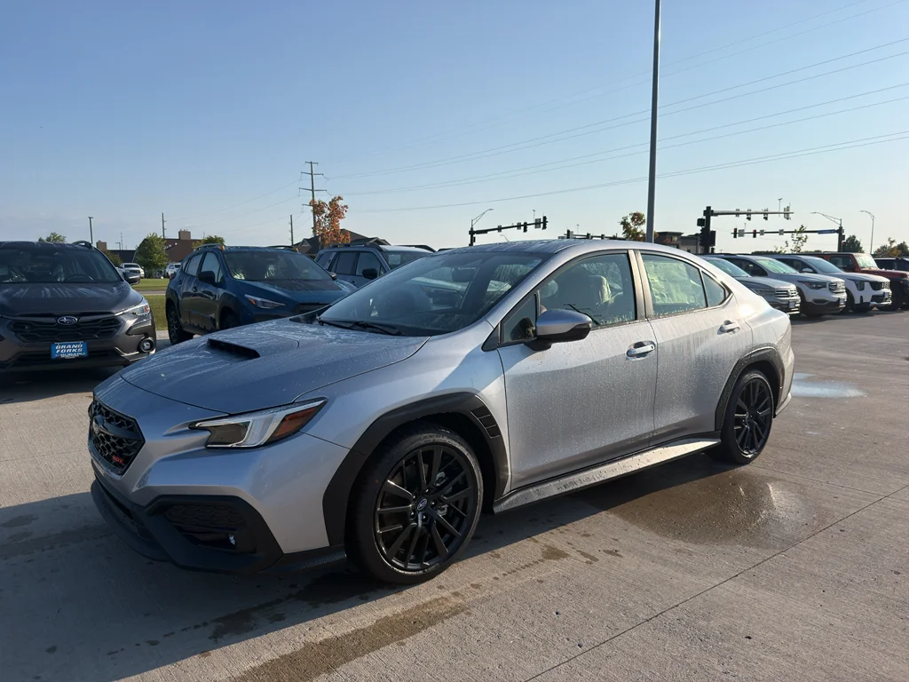 New 2026 ICE SILVER METALLIC Subaru Limited image 2
