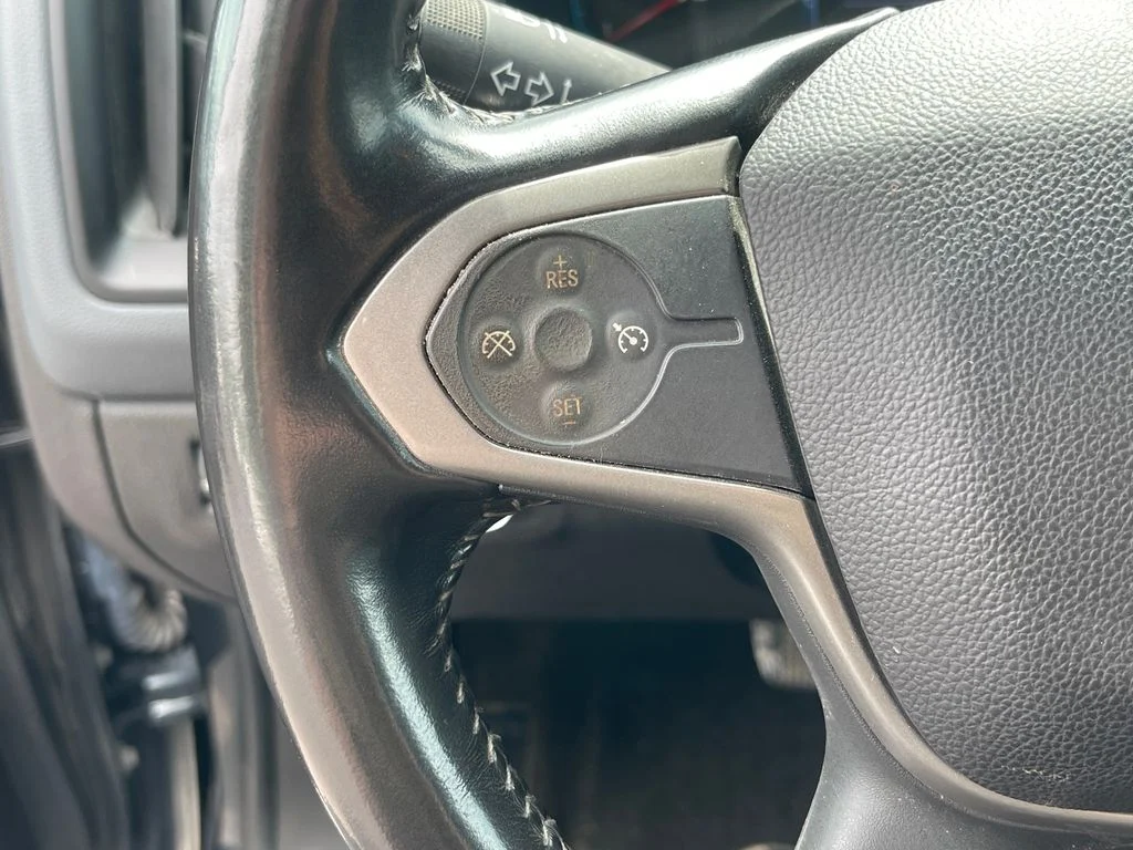 Used 2017 Gray Chevrolet Z71 image 28