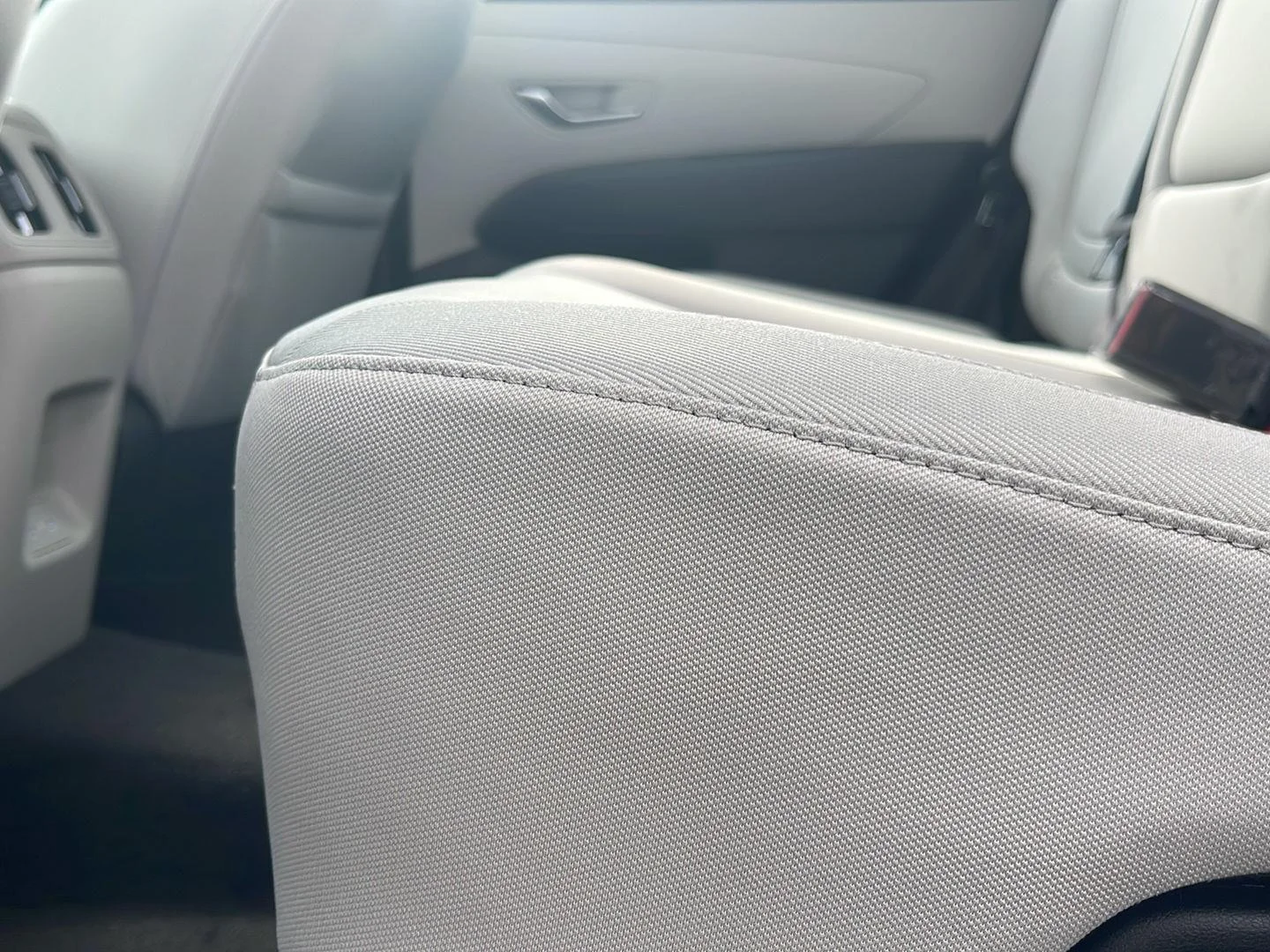 New 2026 Creamy White Pearl Hyundai Blue SE image 12