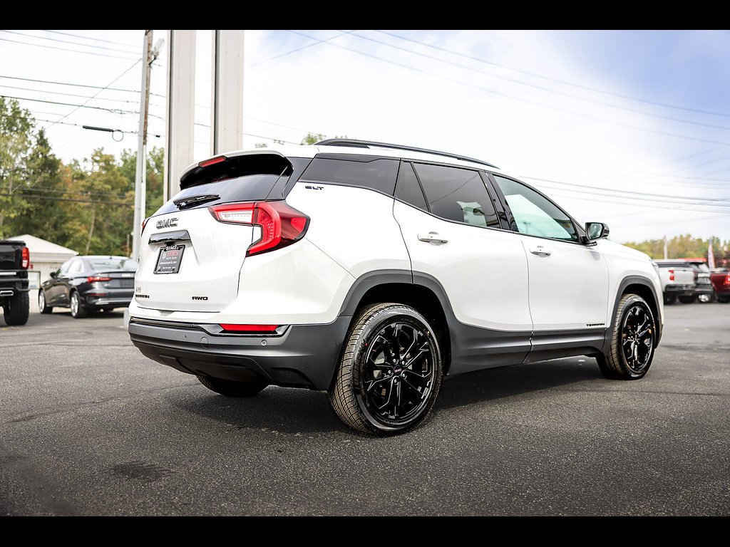2022 GMC Terrain SLT - Photo 10