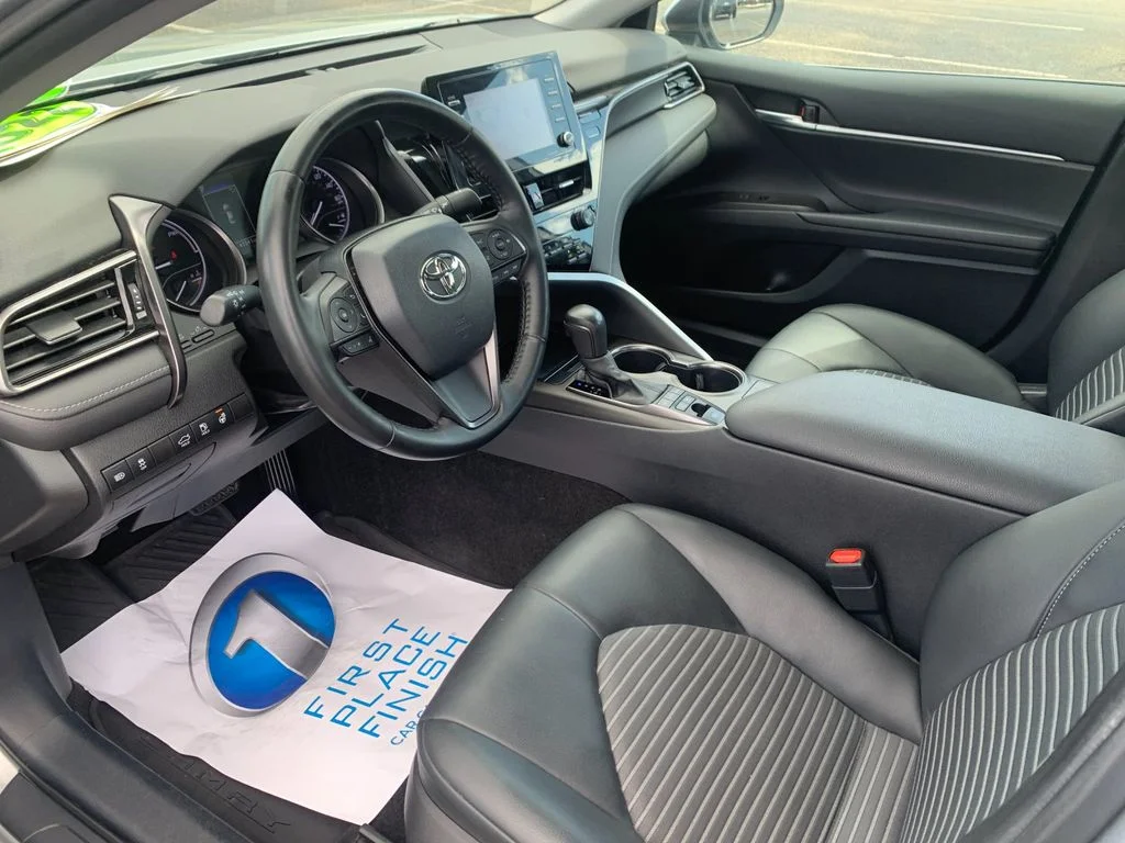 Used 2022 Silver Toyota SE image 11