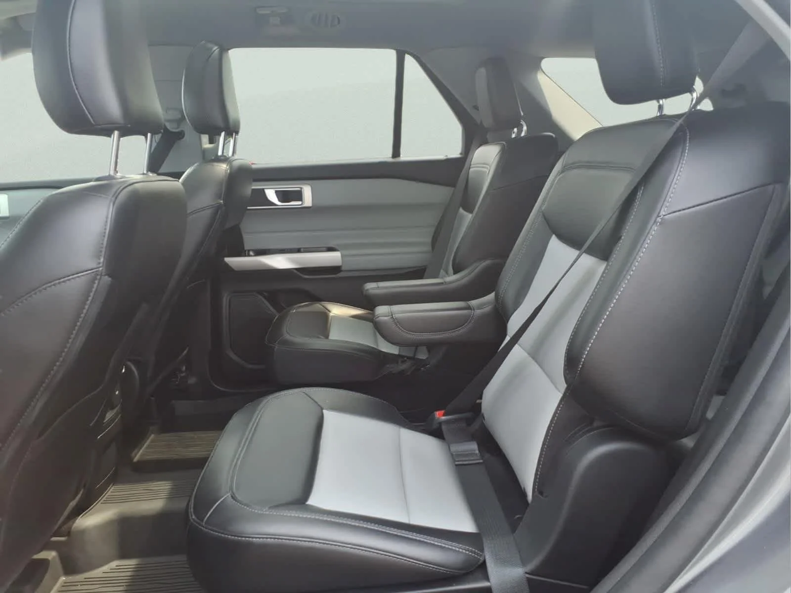 Used 2022 Carbonized Gray Metallic Ford XLT image 28