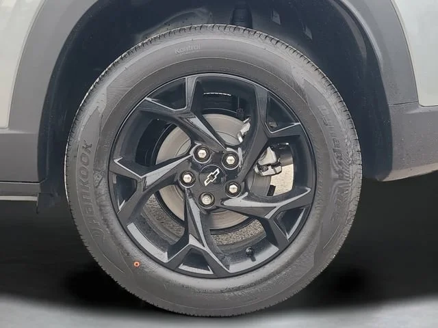 New 2026 Sterling Gray Metallic Chevrolet LT image 29