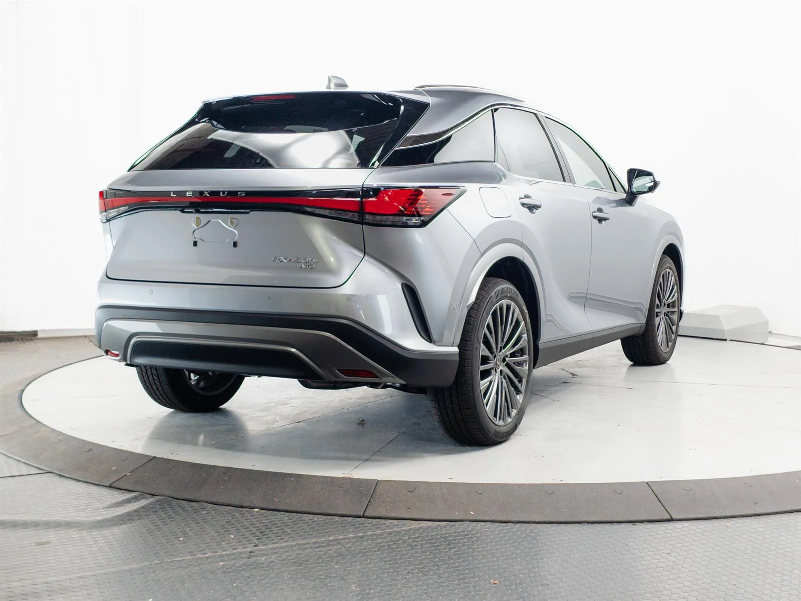 New 2026 Iridium (1l2) Lexus Luxury image 12