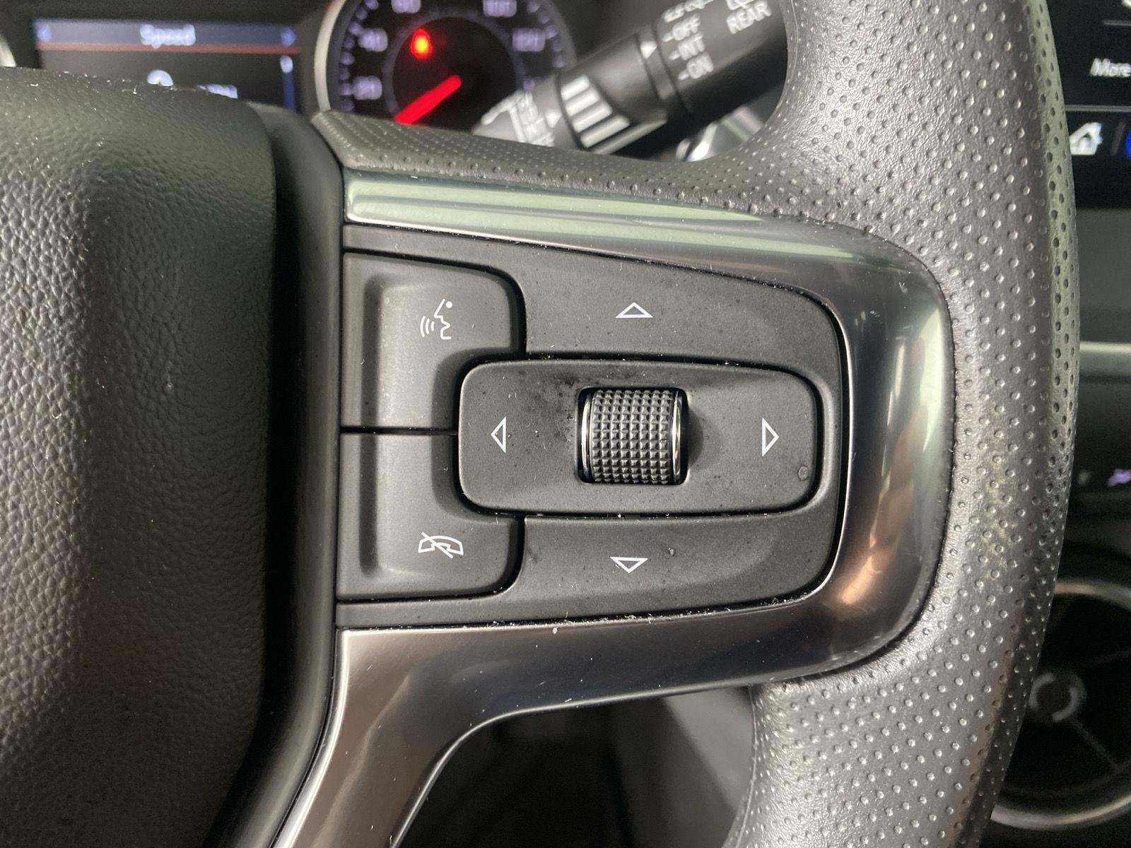 Used 2026 Summit White Chevrolet LT image 16