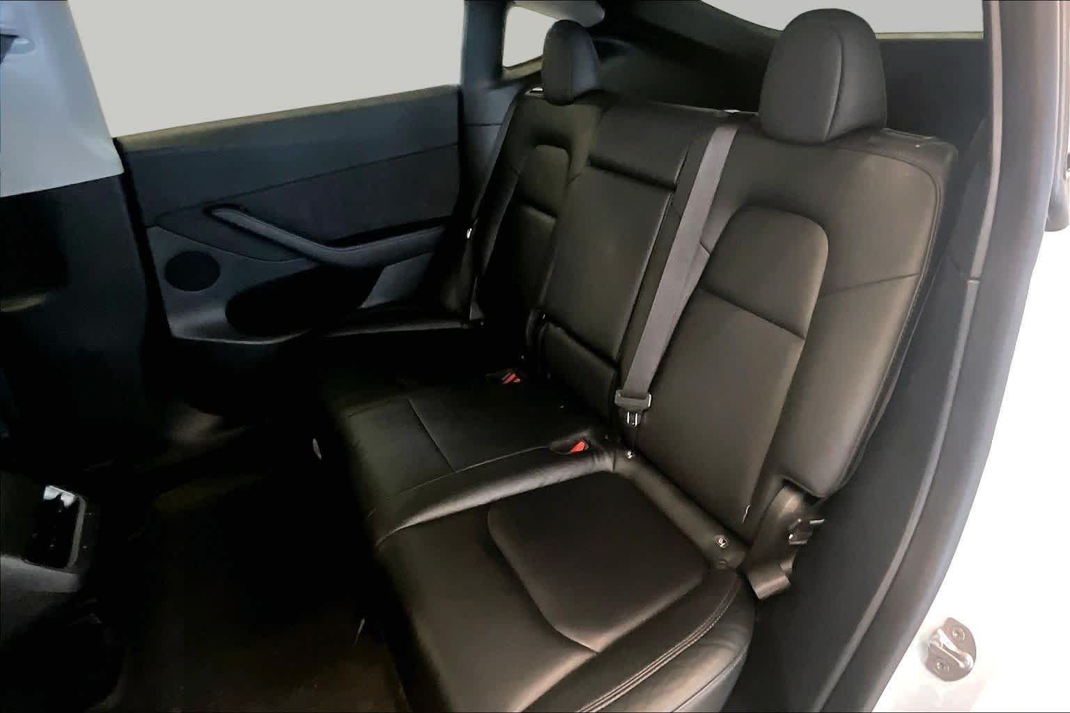 Used 2022 Pearl White Multi-Coat Tesla Performance image 17