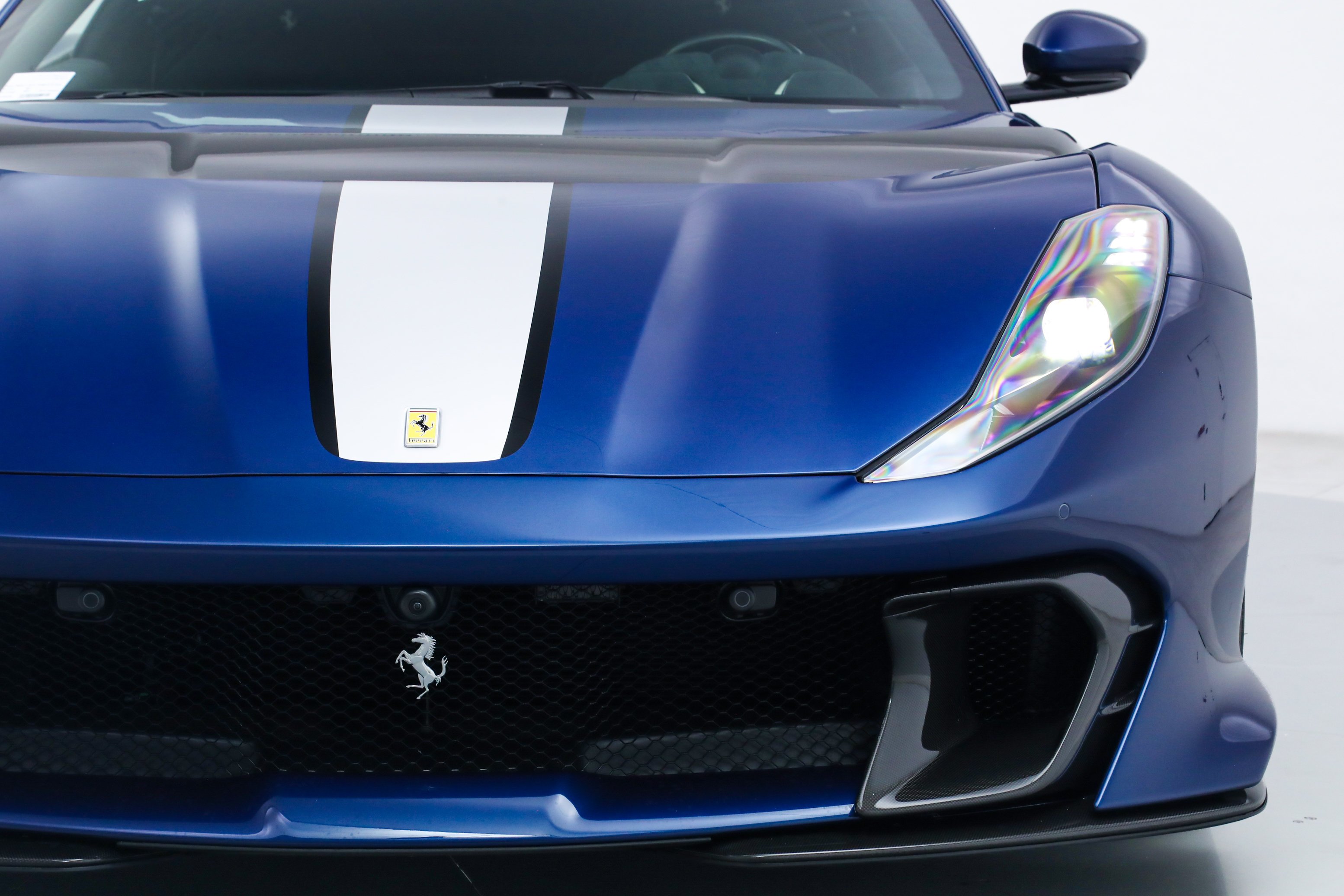 Used 2022 Blue Ferrari  image 13