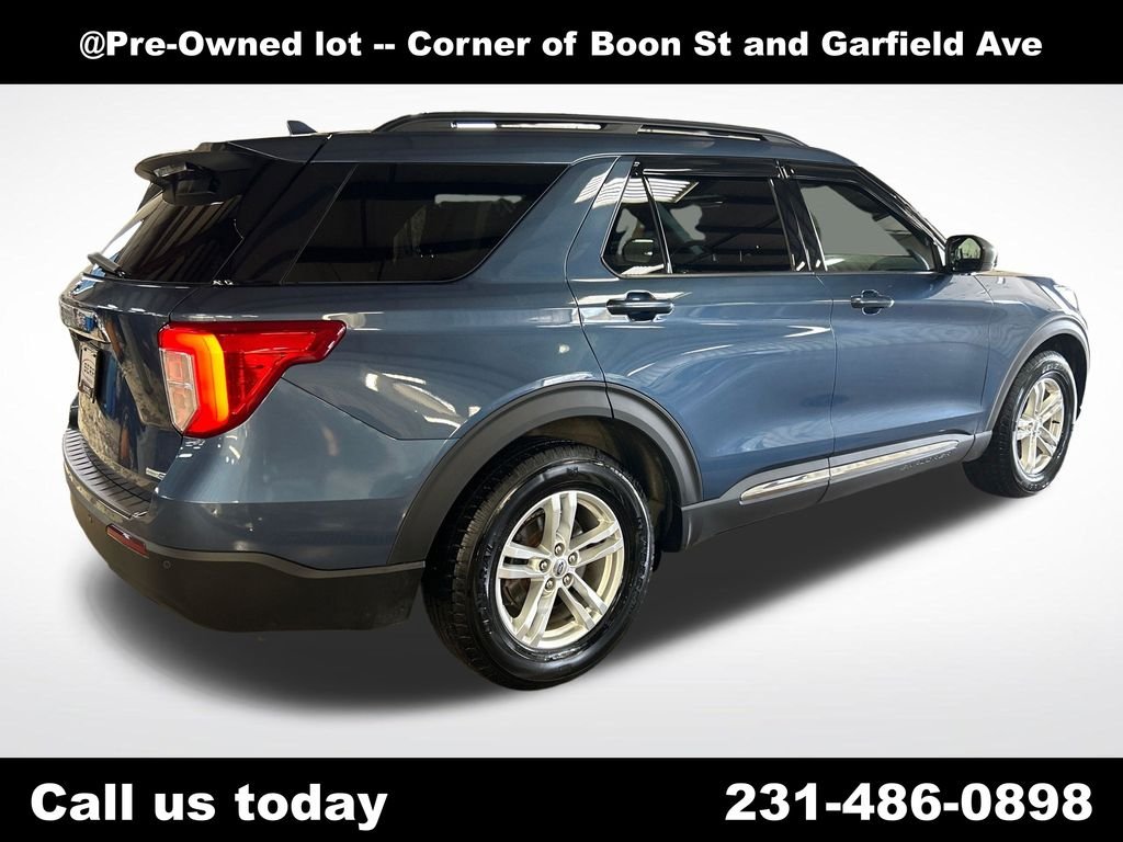 Used 2020 Blue Ford XLT image 5