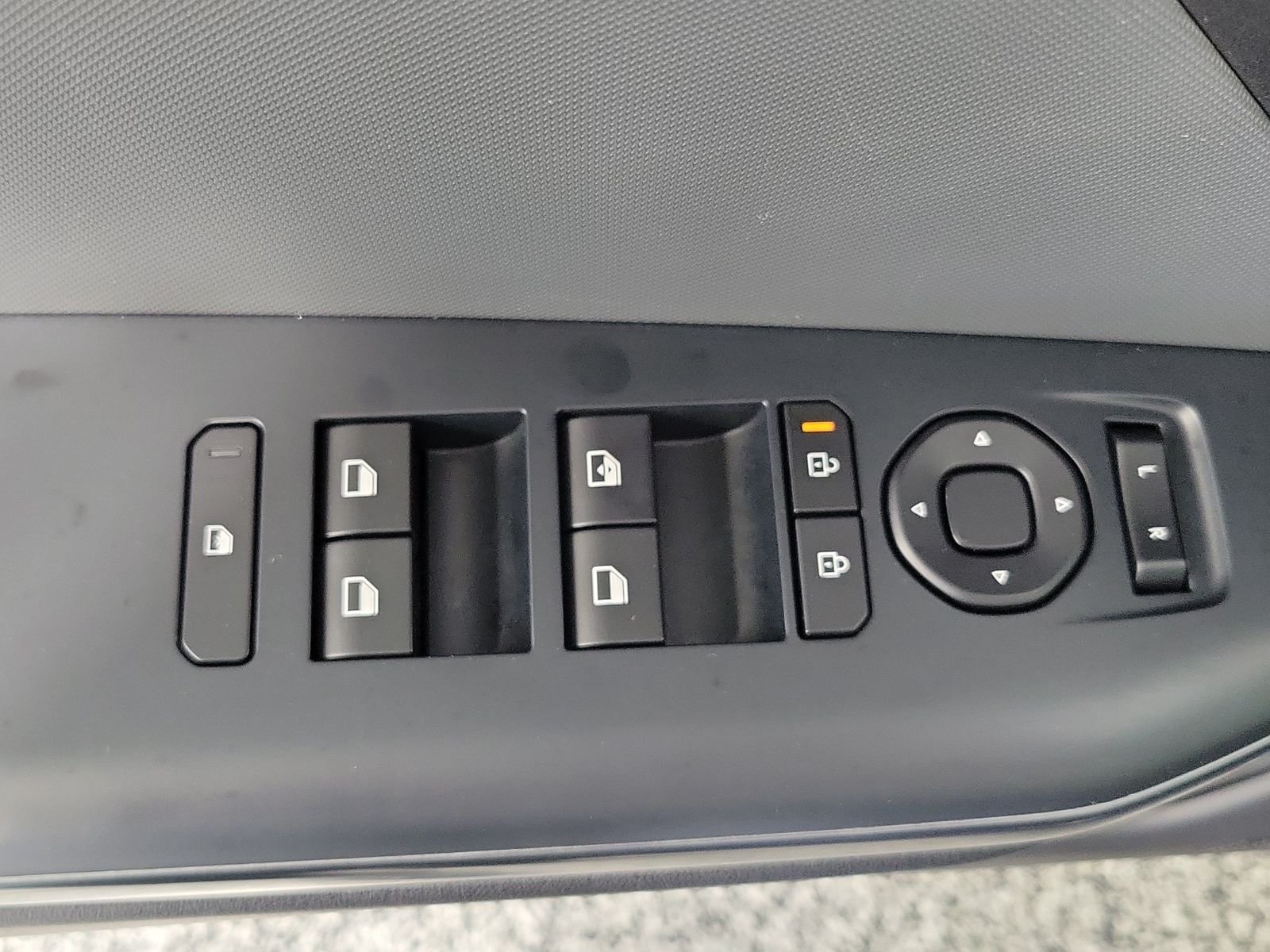 Certified Used 2025 Blue Kia LXS image 10