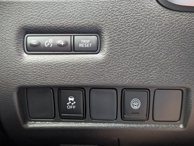 Used 2024 Gray Nissan SV image 20