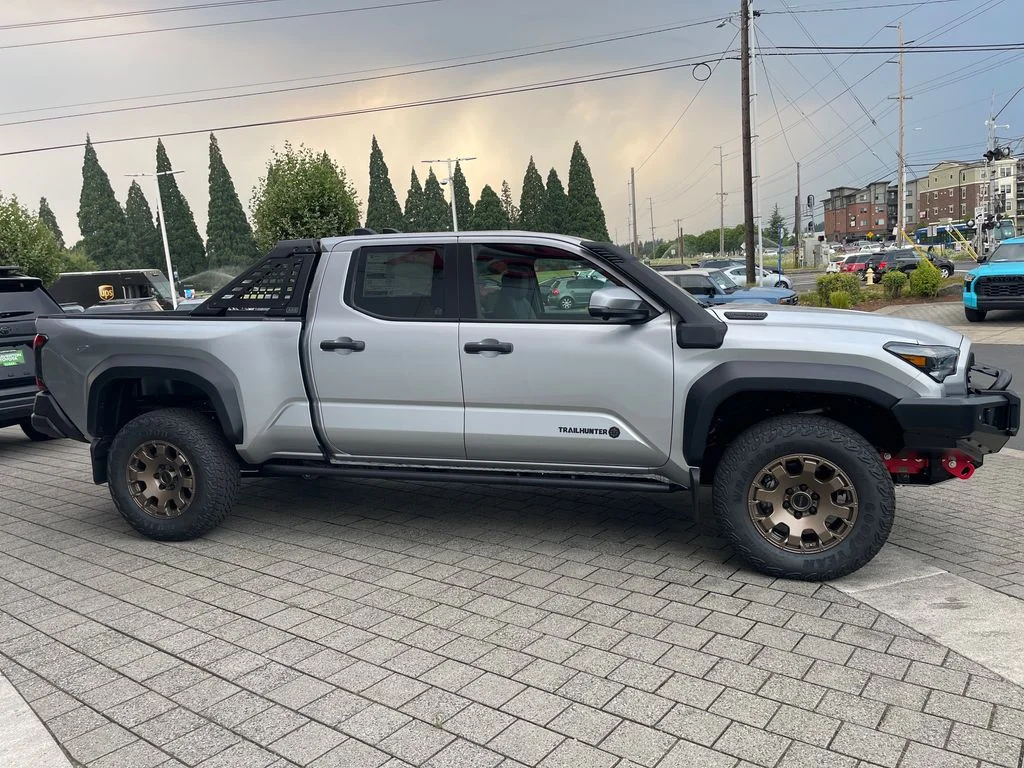 New 2026 Celestial Silver Metallic Toyota Trailhunter image 6