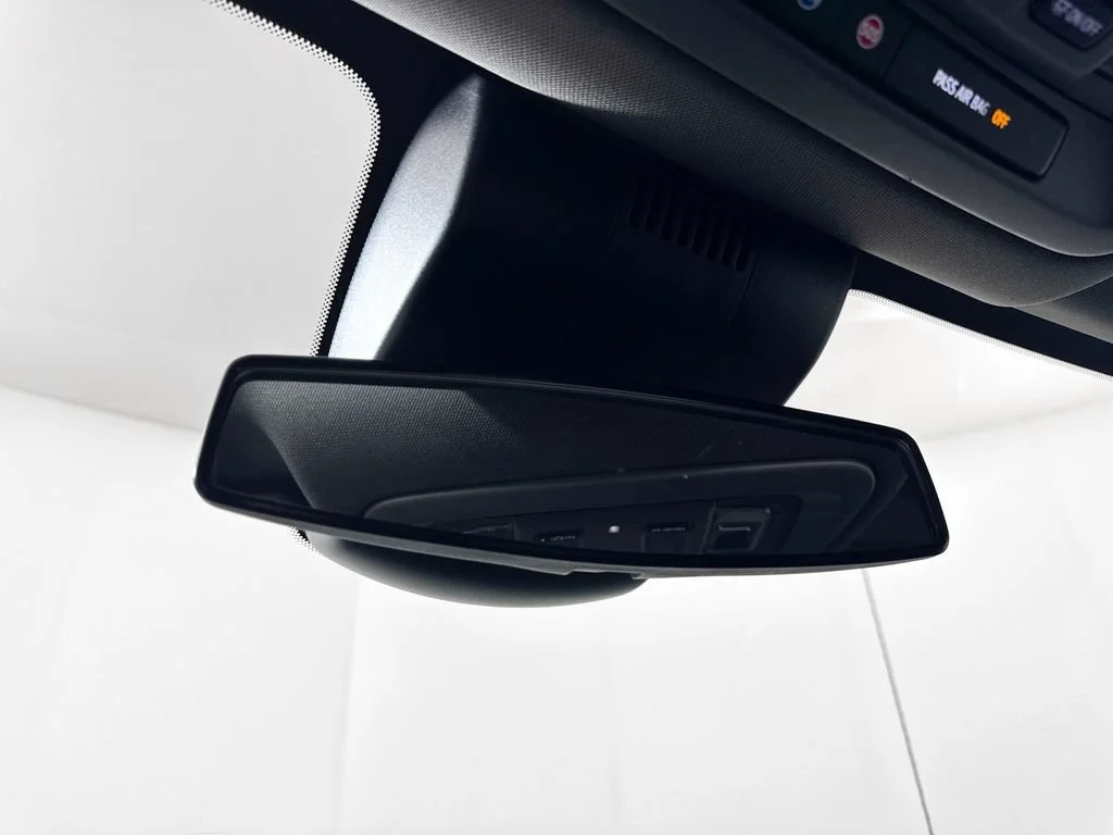 Used 2024 Summit White Chevrolet LT image 38
