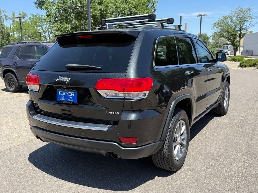 Used 2014 Brilliant Black Crystal Pearlcoat Jeep Limited image 4