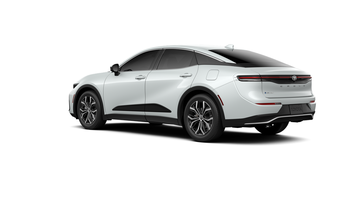 New 2026 Oxygen White Toyota XLE image 28
