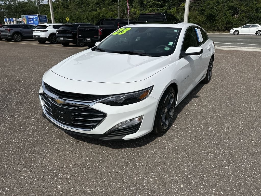 Used 2023 Summit White Chevrolet LT image 12