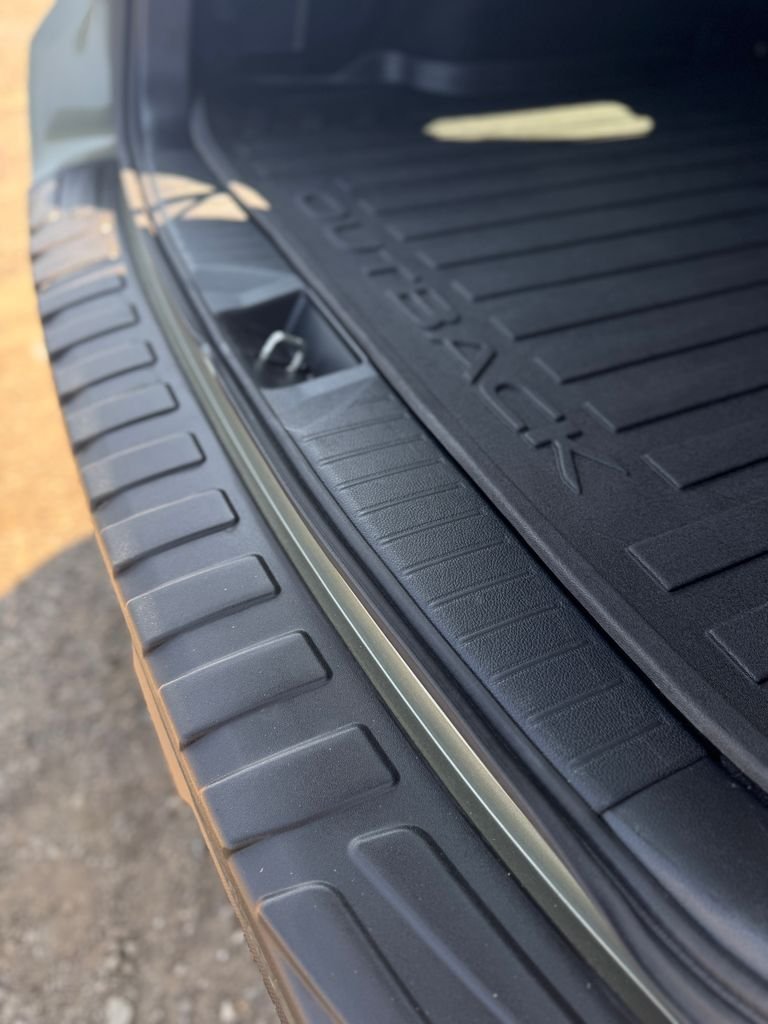 Used 2016 Wilderness Green Metallic Subaru 2.5i image 40