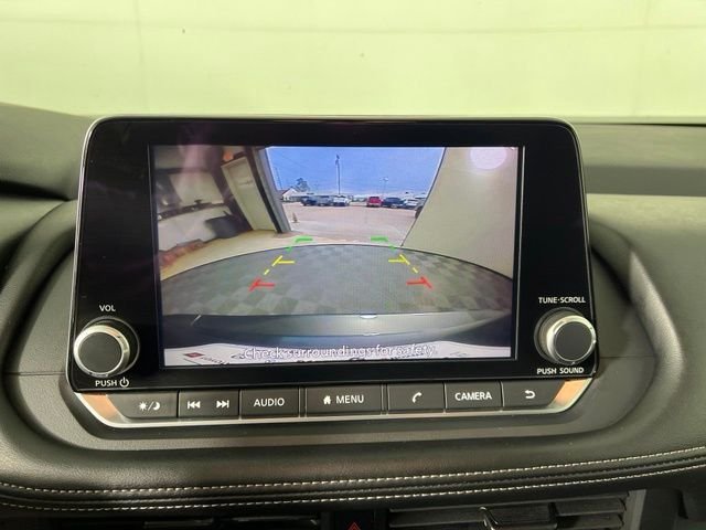 Used 2024 Gray Nissan S image 18