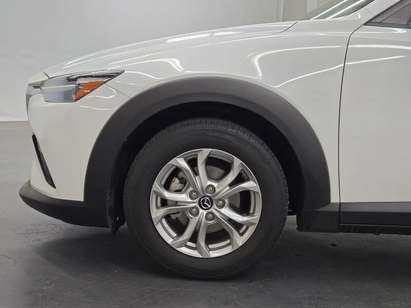 Used 2019 Snowflake White Pearl Mazda Sport image 4