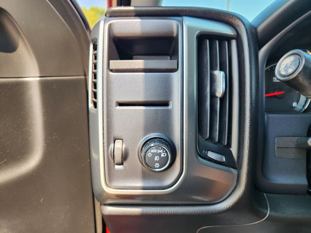 Used 2016 Siren Red Tintcoat Chevrolet LT image 21