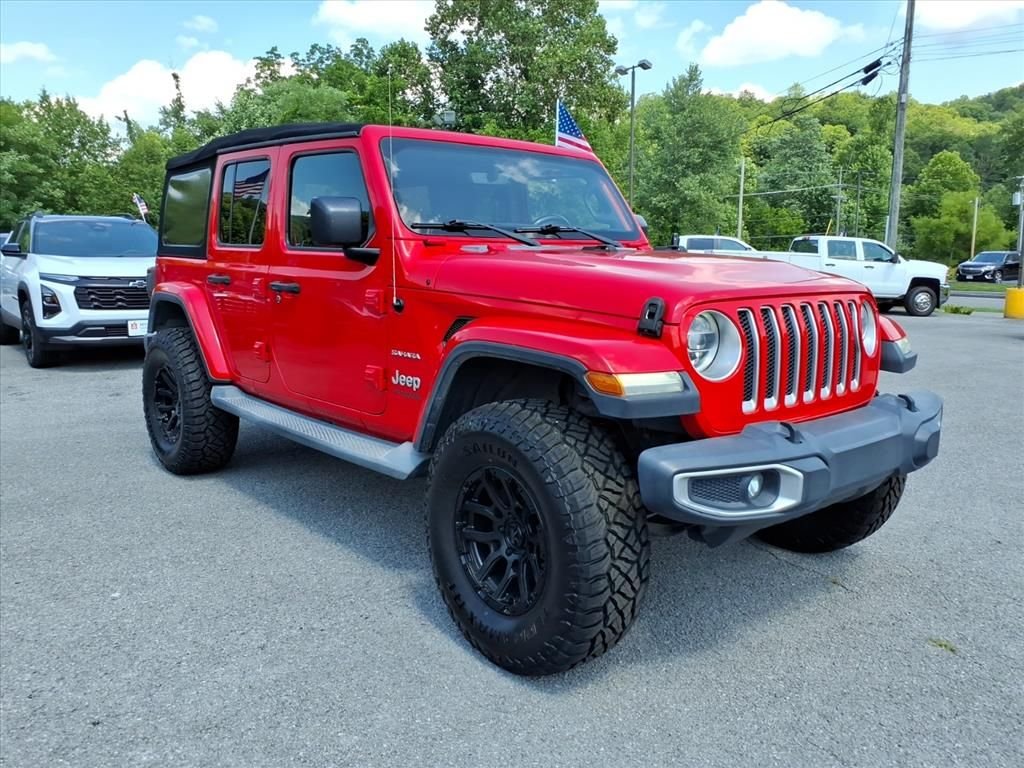 Used 2018 Red Jeep Unlimited Sahara image 8