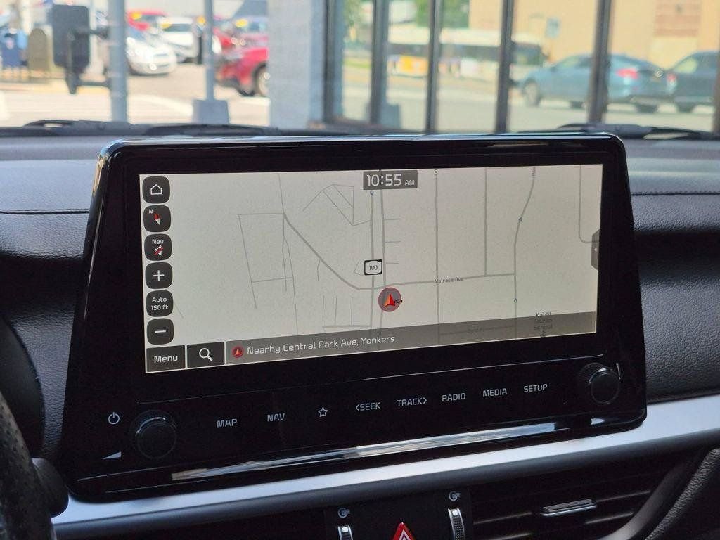 Used 2023 White Kia GT-Line image 17