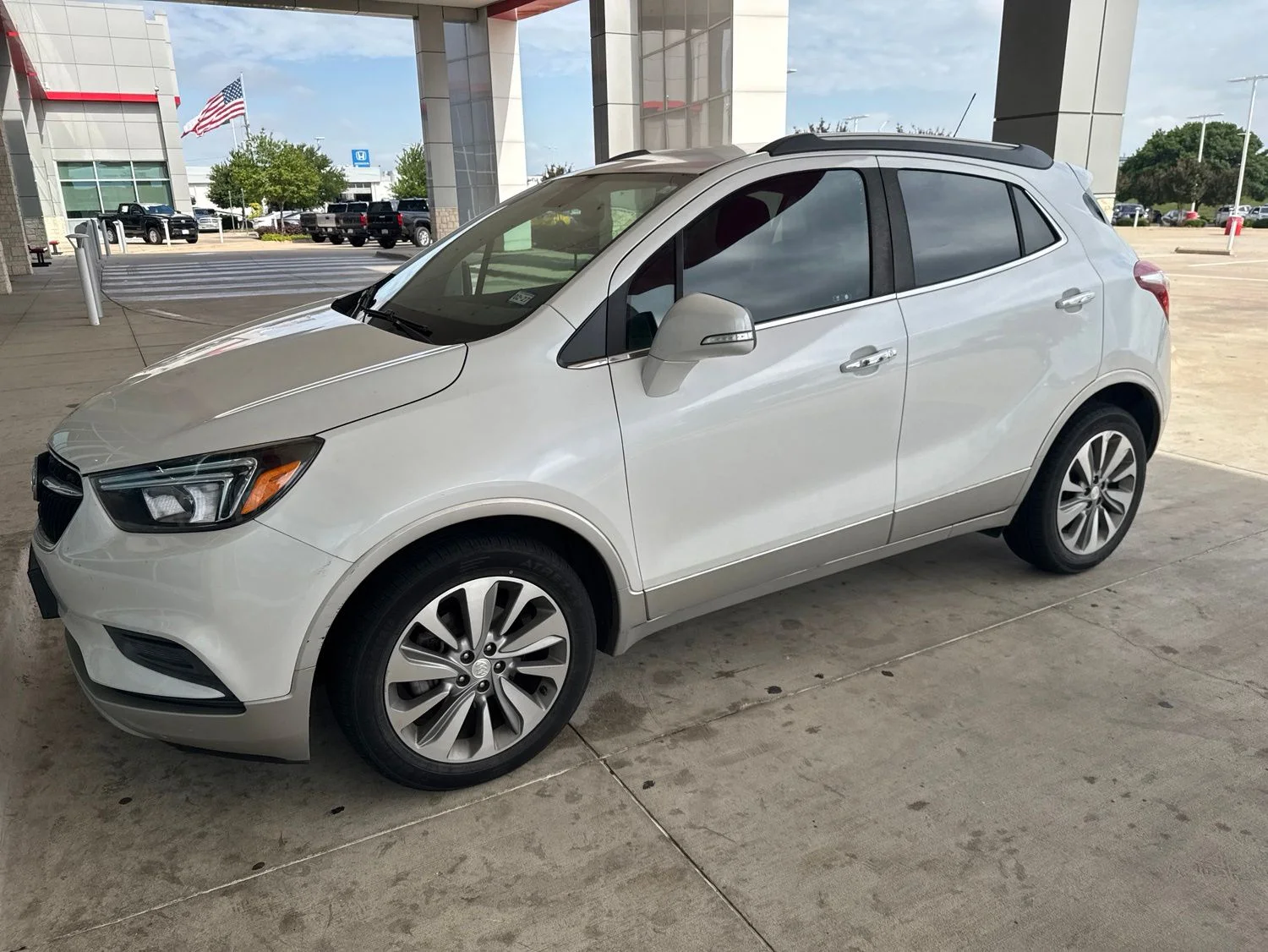 2019 Buick Encore Preferred's photo