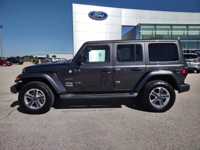 Certified Used 2019 Granite Crystal Clearcoat Metallic Jeep Unlimited Sahara image 2